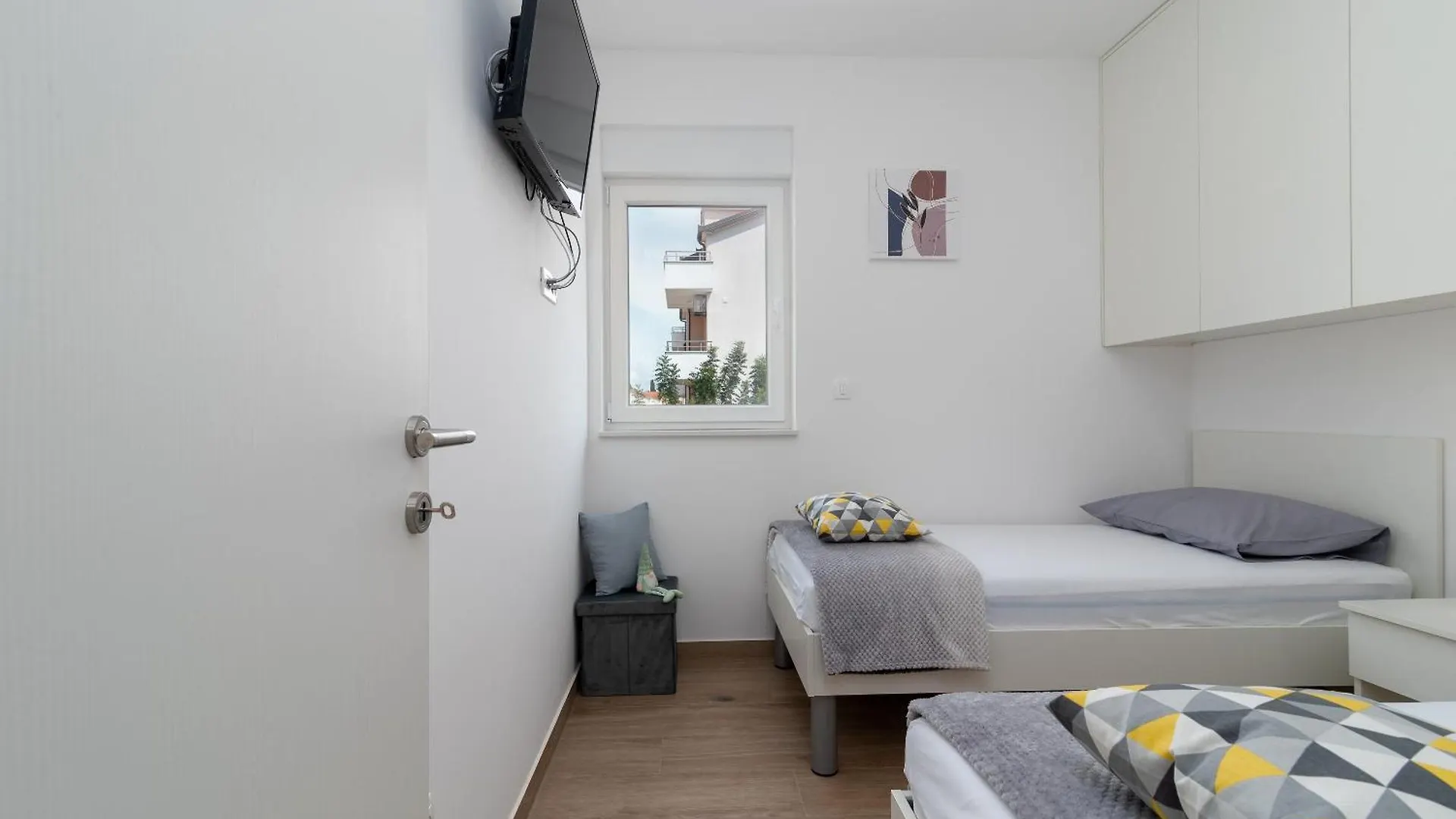 Apartments With A Parking Space Trogir - 23453